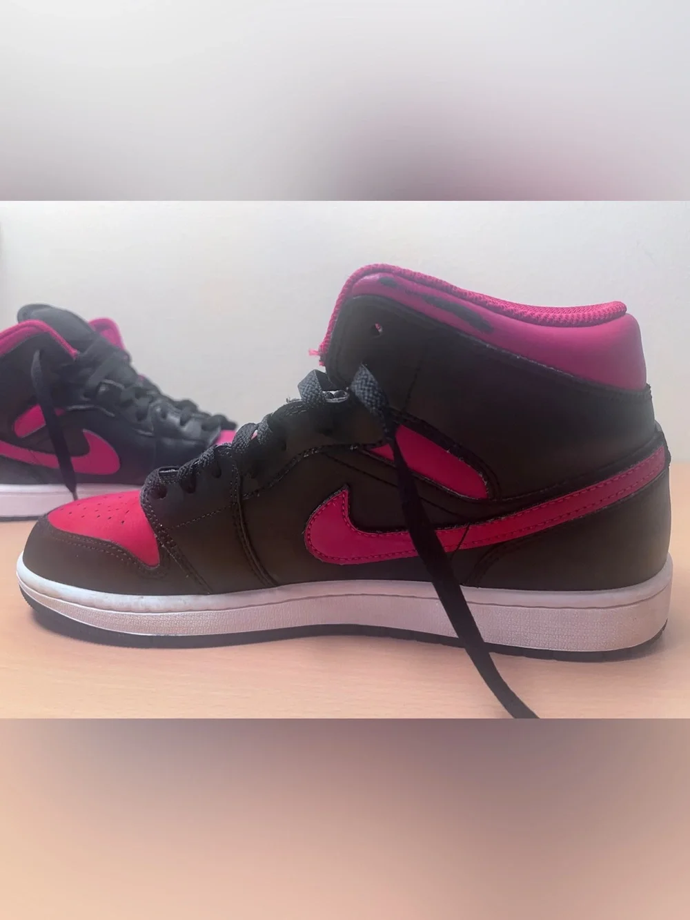 Air Jordan 1 Mid Bred Twist Men’s Black Red Shoes Size 11